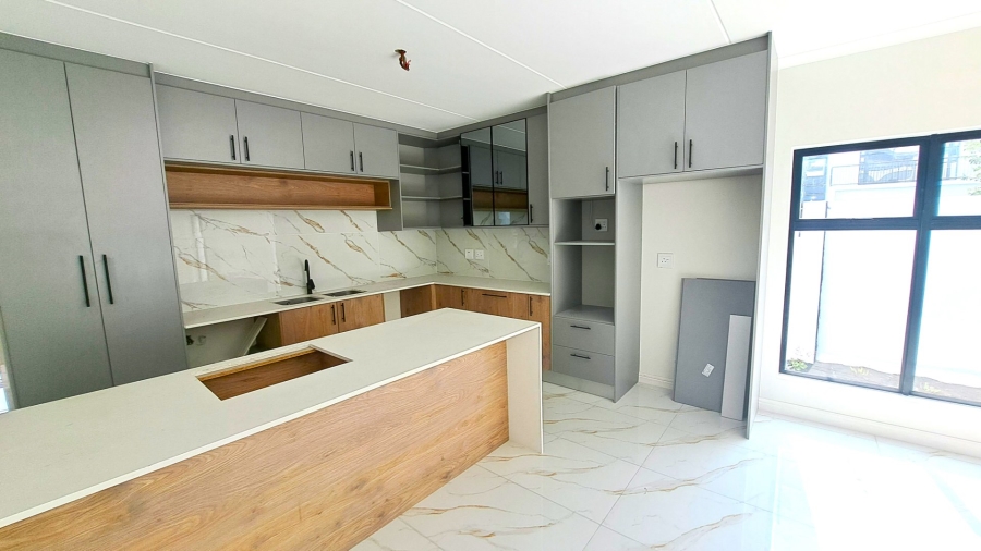 3 Bedroom Property for Sale in Sandown Western Cape